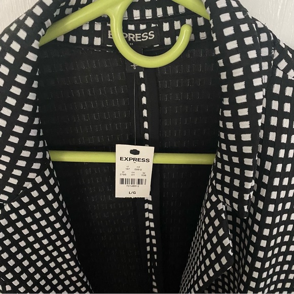 Express Black & White Blazer - Picture 4 of 7